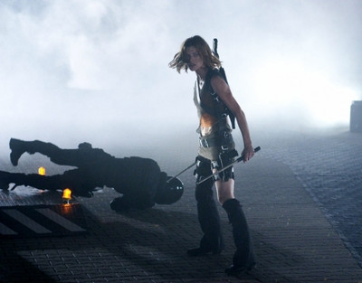 Обитель зла 2: Апокалипсис 2004 Обитель зла 2: Апокалипсис 2004